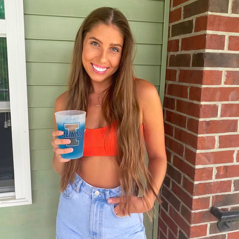 Meet your Posher, Danielle